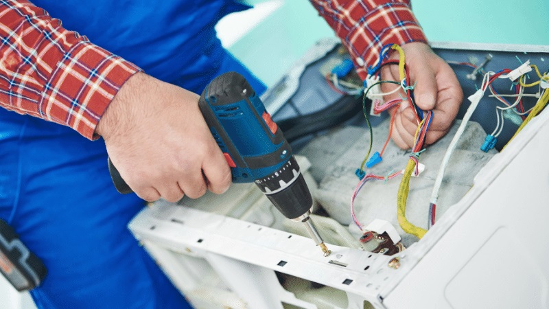 Selendi Gree Gree çamaşır makinesi kart tamiri – Su almama arızası orijinal parça ile giderildi. - Teknik servis örneği